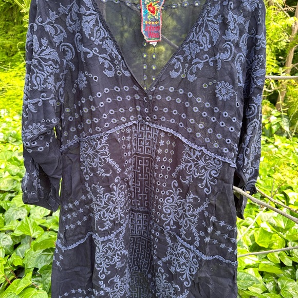 Johnny Was Embroidered Blouse - Picture 5 of 6